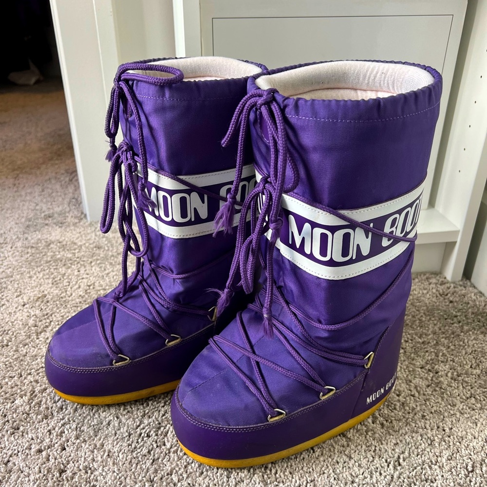moon boots purple